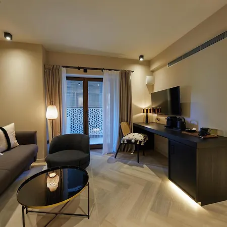 ホテル Belle Marivent Mediterranean Petit 4*